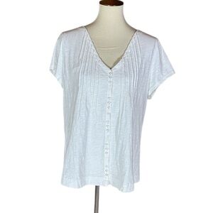 Isabella Bird white short sleeve top with pin tuck pleats 100% cotton Size XL